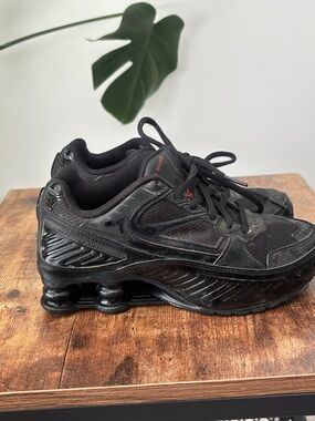 Nike Men's Black Shox Running Sneakers